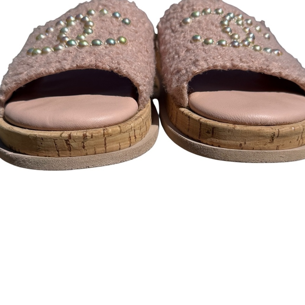 CHANEL Women’s Pink Bouclé Iridescent Pearl CC Slide Sandals Cork Platform 41 - Picture 8 of 12